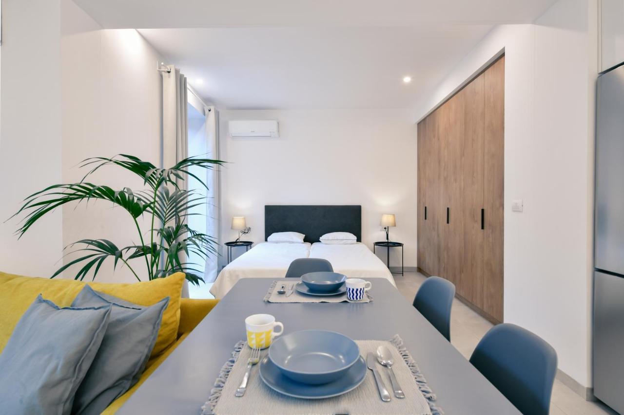Collective Urban Villa In 地拉那 外观 照片