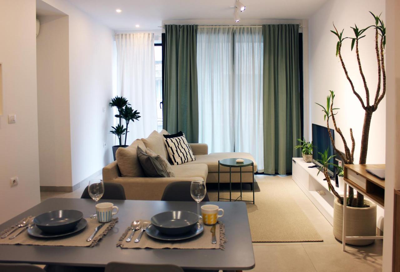 Collective Urban Villa In 地拉那 外观 照片