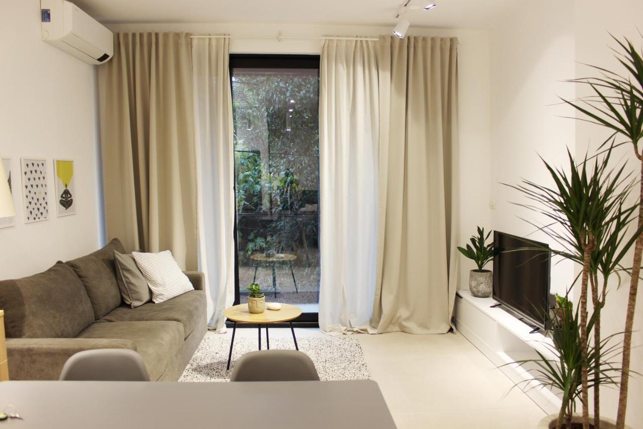 Collective Urban Villa In 地拉那 外观 照片